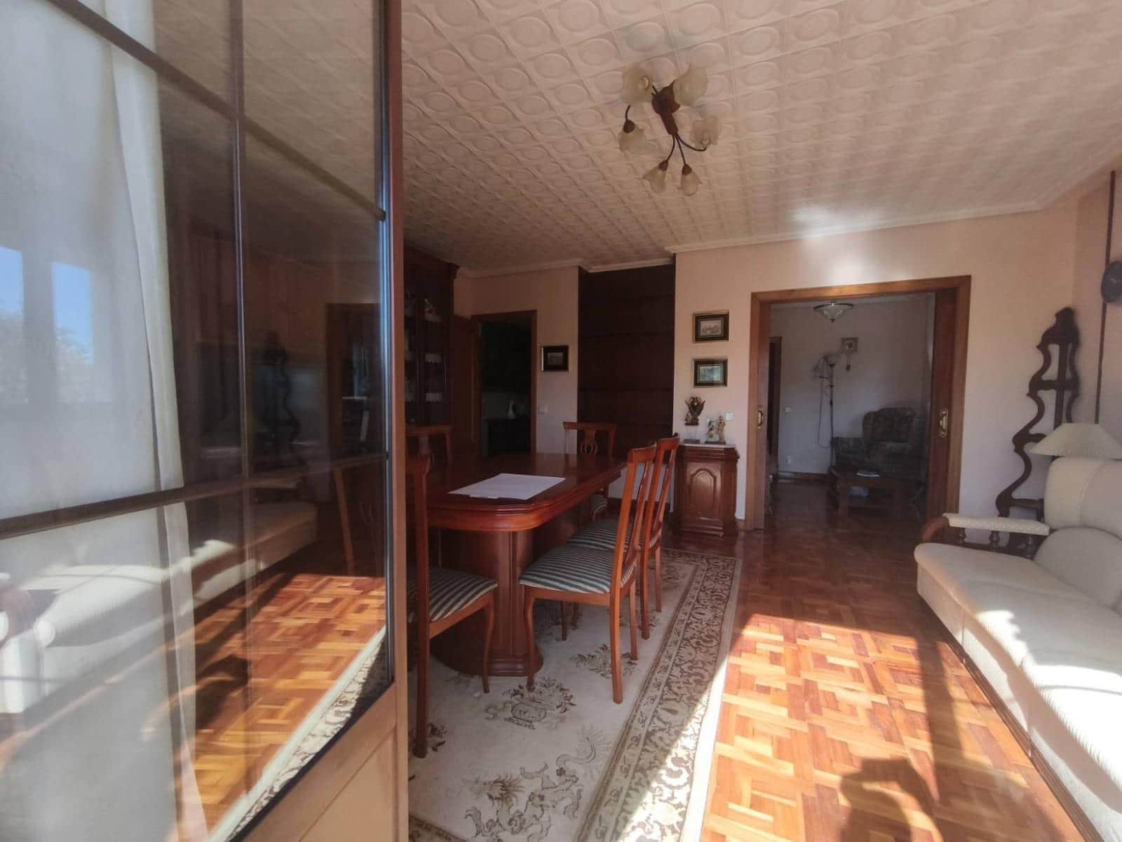 5 chambre Villa/Maison à vendre à Santander avec garage - 550 000 € (Ref: 10180424)