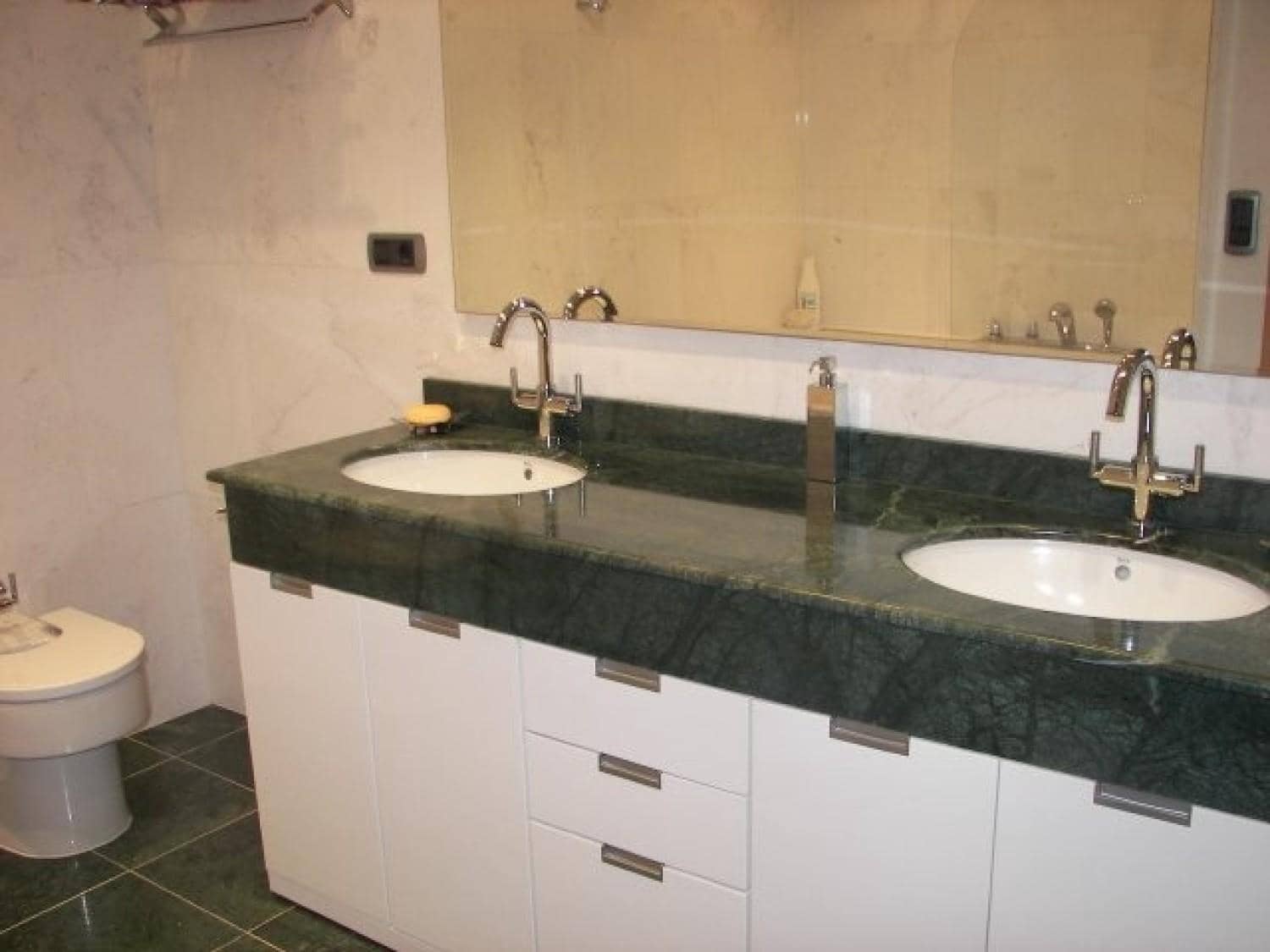 4 bedroom Villa for sale in Gajano - € 730,000 (Ref: 3171277)