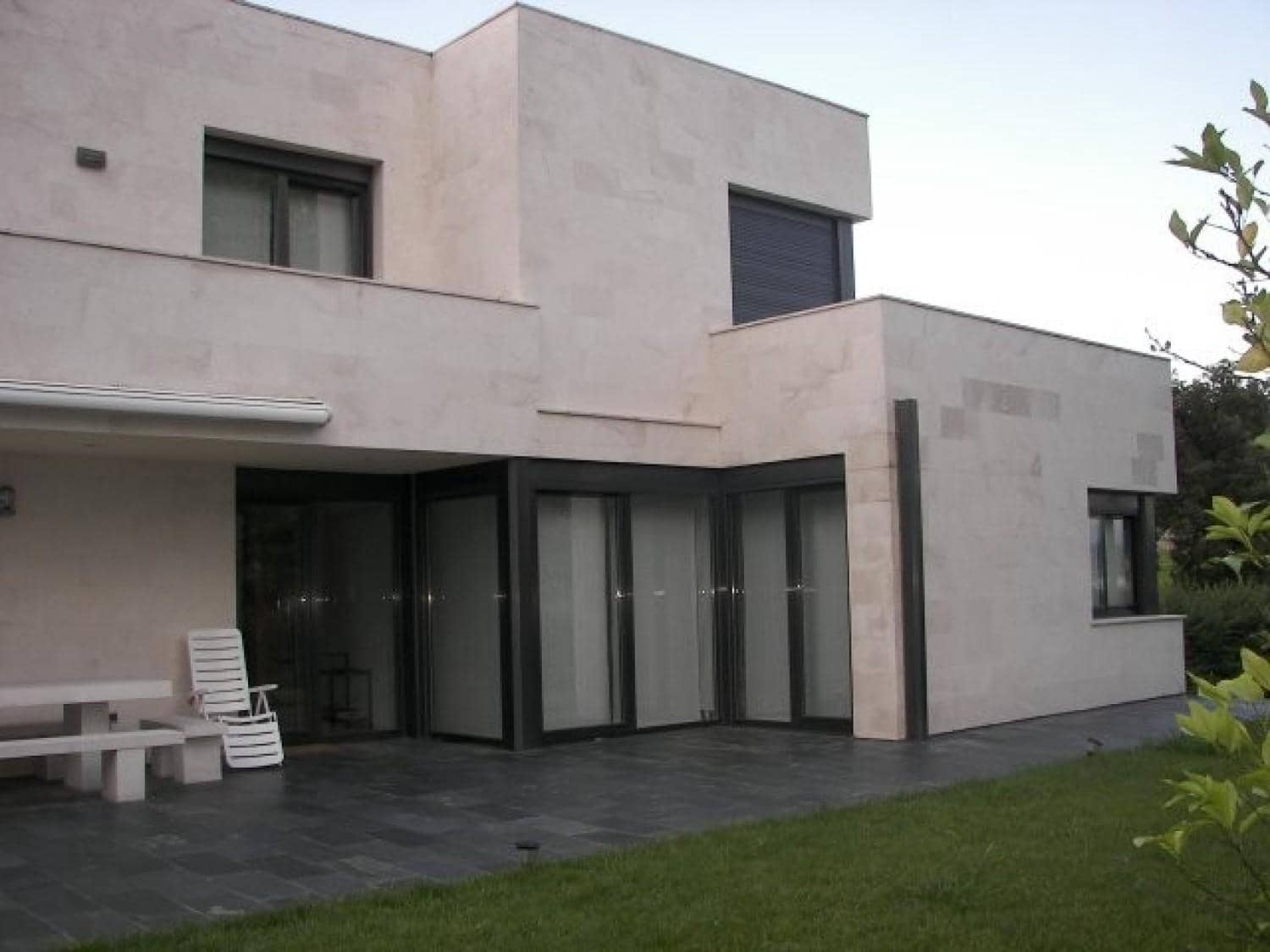 4 bedroom Villa for sale in Gajano - € 730,000 (Ref: 3171277)