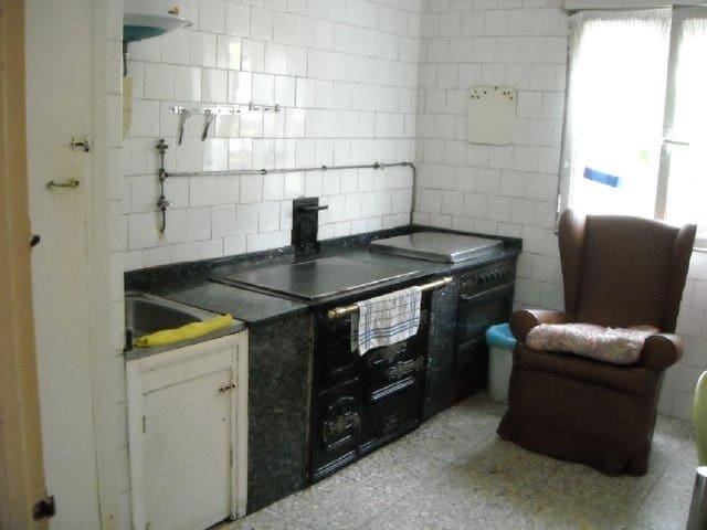 8 soveværelse Villa til salg i Muriedas, Camargo - € 300.000 (Ref: 3519495)