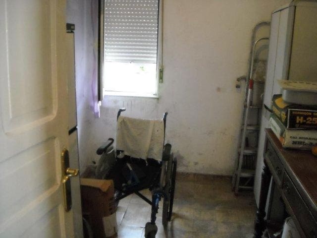 8 soveværelse Villa til salg i Muriedas, Camargo - € 300.000 (Ref: 3519495)