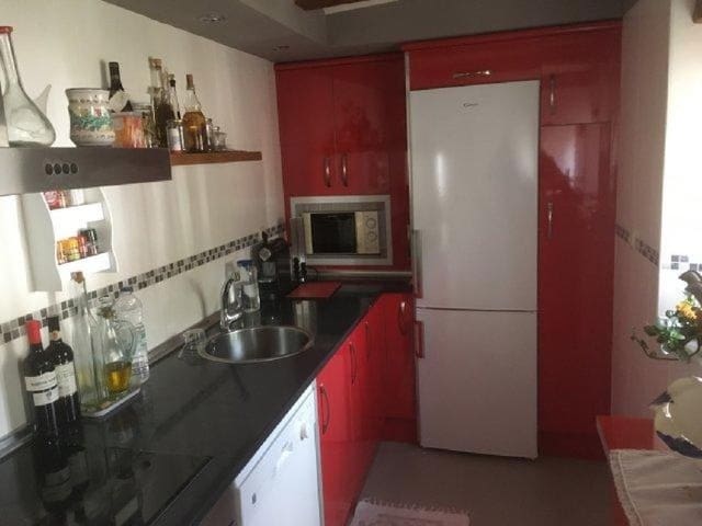 3 slaapkamer Halfvrijstaande villa te koop in Ezcaray - € 490.000 (Ref: 4663130)