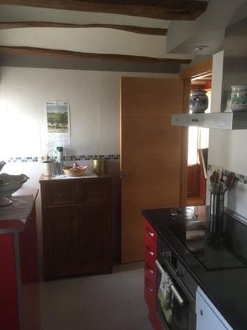 3 slaapkamer Halfvrijstaande villa te koop in Ezcaray - € 490.000 (Ref: 4663130)