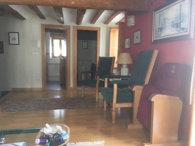 3 slaapkamer Halfvrijstaande villa te koop in Ezcaray - € 490.000 (Ref: 4663130)