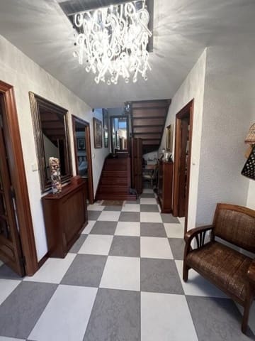 4 chambre Villa/Maison Semi-Mitoyenne à vendre à Torrelavega - 430 000 € (Ref: 7517589)