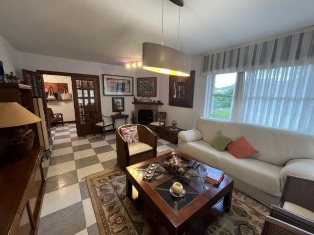 4 chambre Villa/Maison Semi-Mitoyenne à vendre à Torrelavega - 430 000 € (Ref: 7517589)