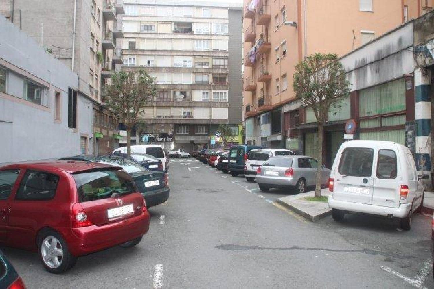 Comercial para venda em Santander - 75 000 € (Ref: 8089743)