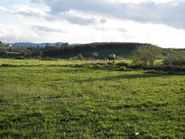 Building Plot for sale in Suances - € 100,000 (Ref: 8089748)