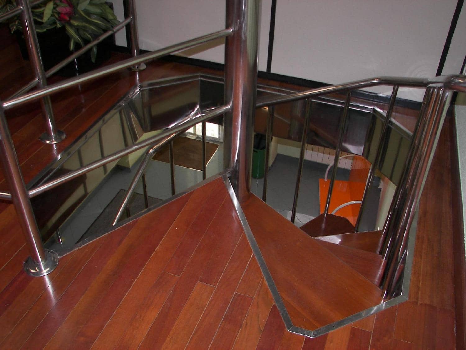 Comercial para venda em Santander - 648 000 € (Ref: 8089751)