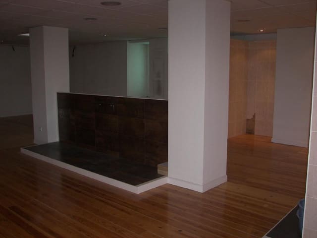 Local Comercial en Santander en venta - 648.000 € (Ref: 8089751)