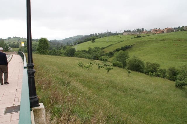 Building Plot for sale in Herrerías - € 300,000 (Ref: 8089754)