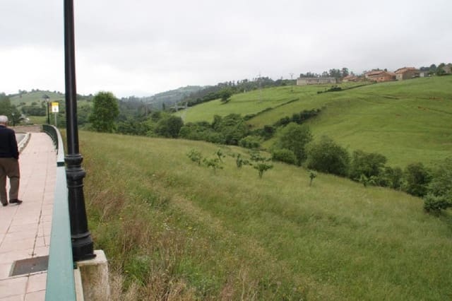 Terreno para Construção para venda em Herrerías - 300 000 € (Ref: 8089754)