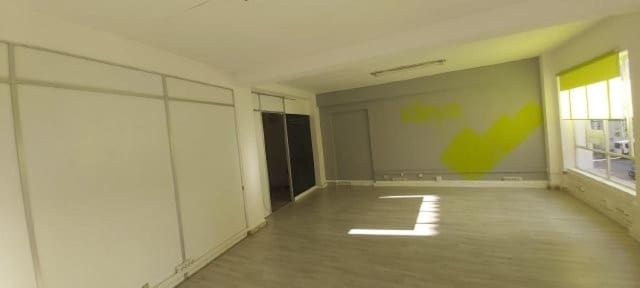 Commercieel te huur in Torrelavega - € 390 (Ref: 8089757)