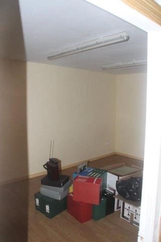 Comercial para venda em Santander - 96 000 € (Ref: 8089768)