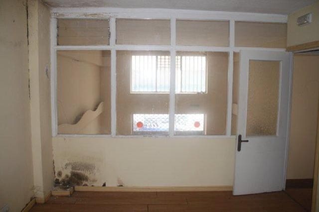 Comercial para venda em Santander - 96 000 € (Ref: 8089768)