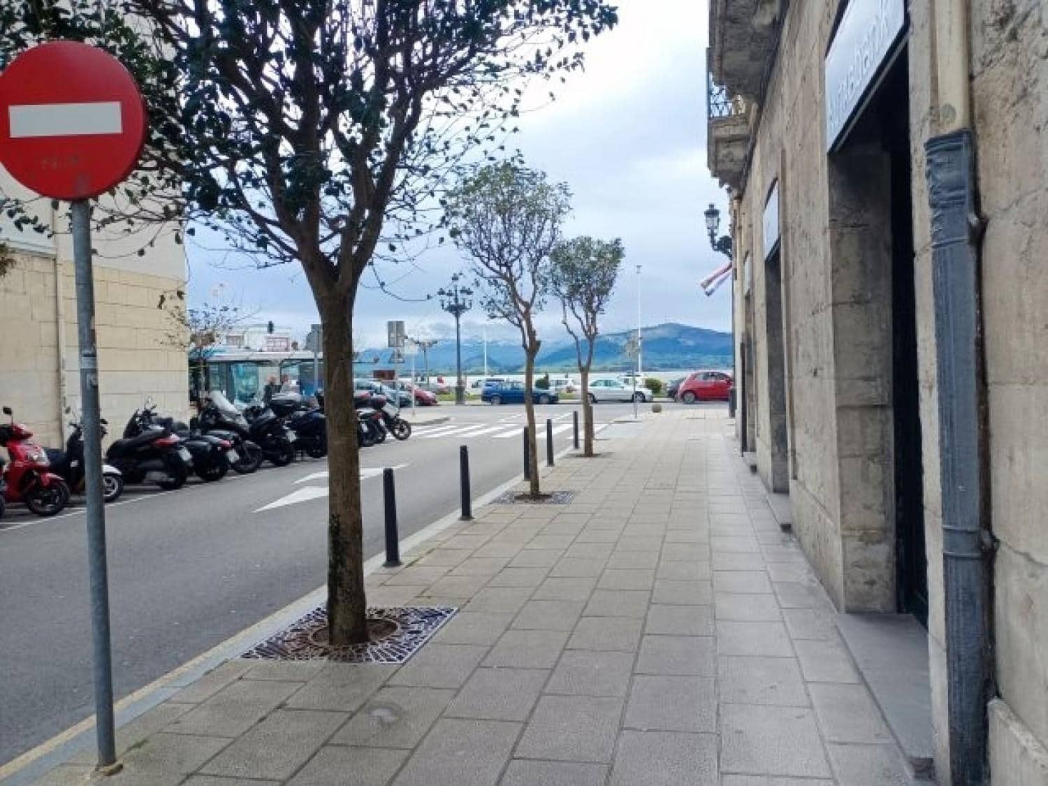 Erhverv til salg i Santander - € 440.000 (Ref: 8089787)