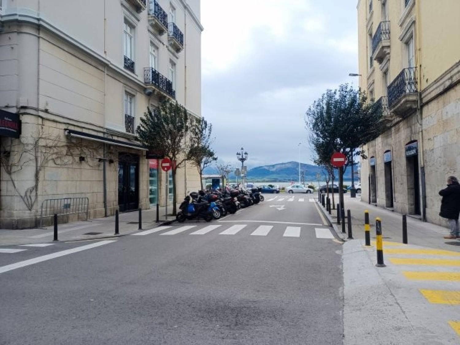 Erhverv til salg i Santander - € 440.000 (Ref: 8089787)