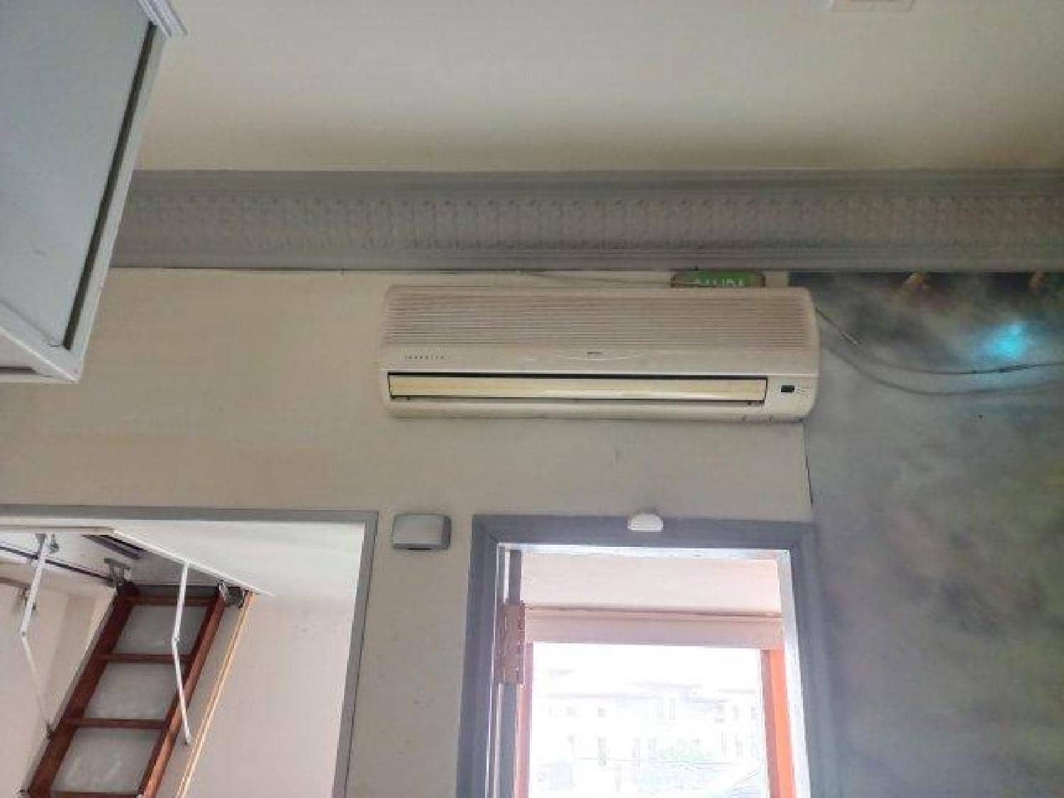 Erhverv til salg i Santander - € 99.000 (Ref: 8089796)