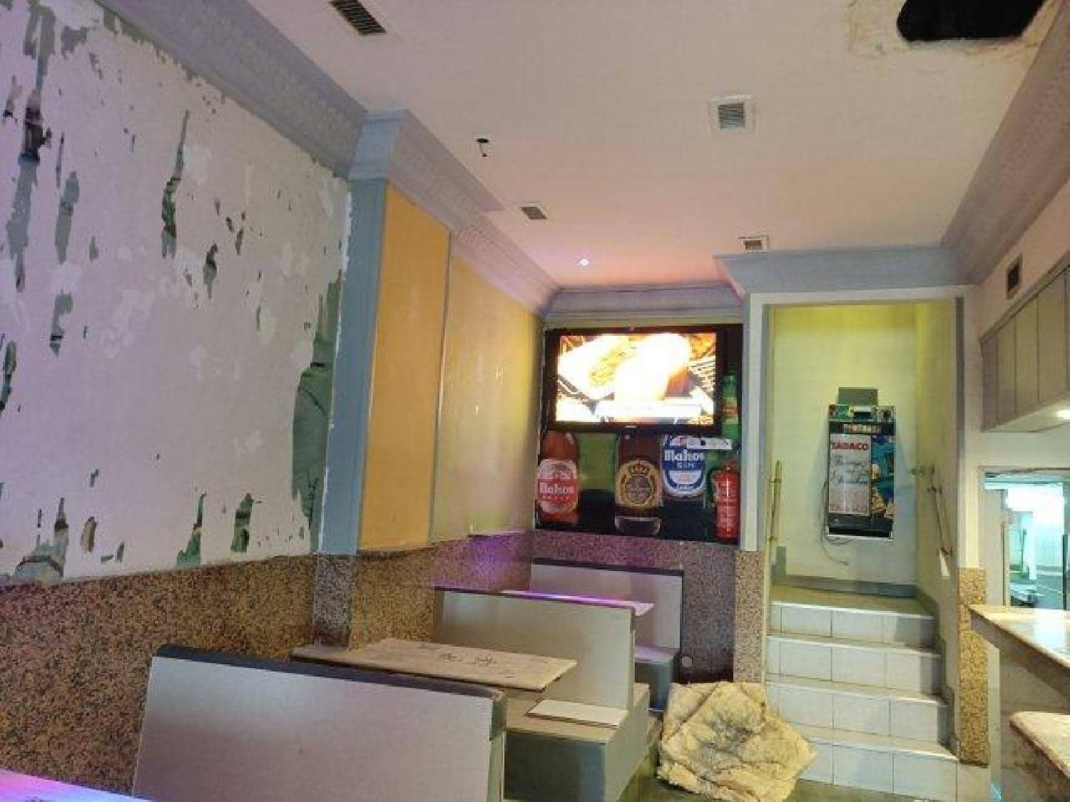 Erhverv til salg i Santander - € 99.000 (Ref: 8089796)