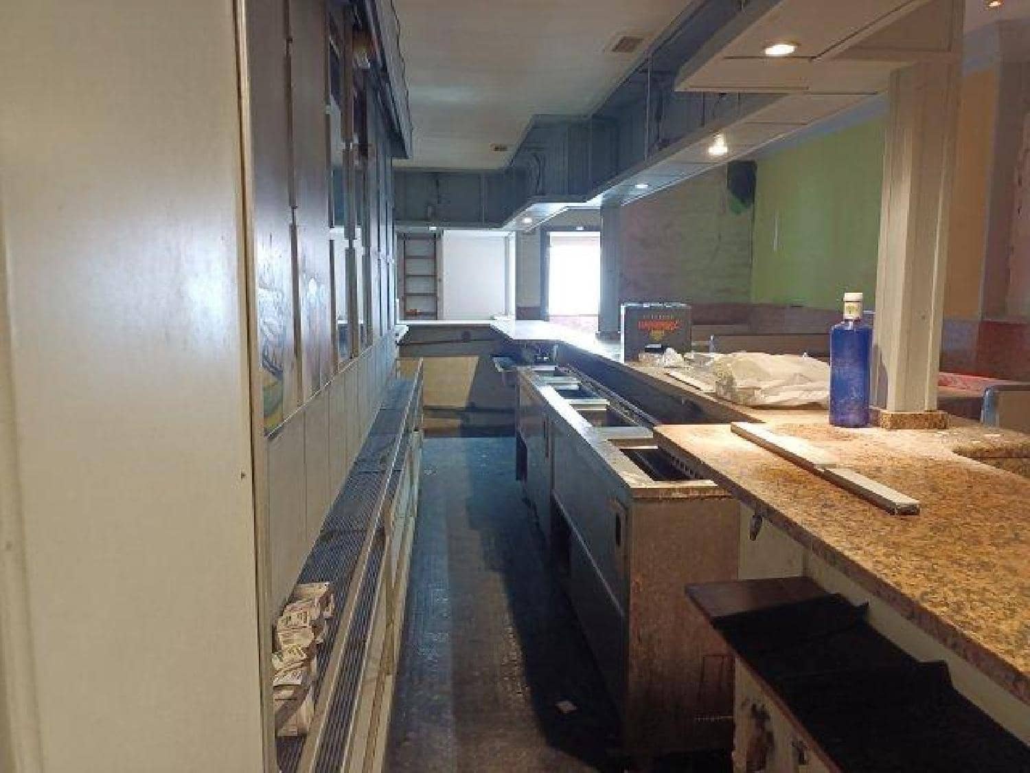 Erhverv til salg i Santander - € 99.000 (Ref: 8089796)