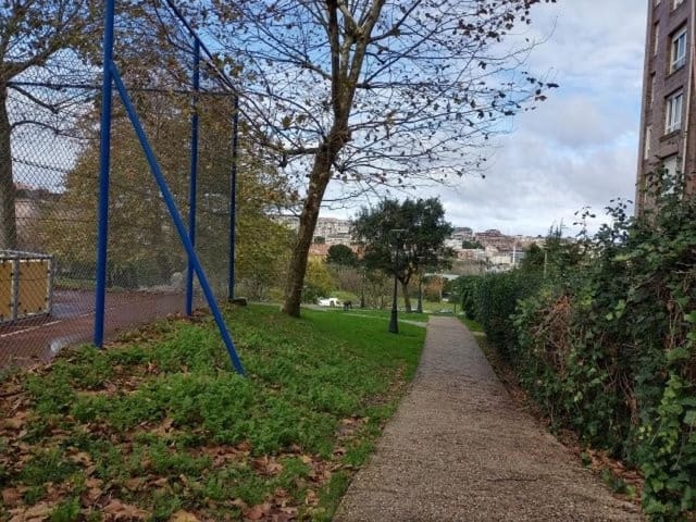 Comercial para venda em Santander - 66 000 € (Ref: 8089802)