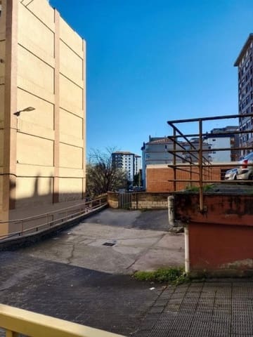 Comercial para venda em Santander - 66 000 € (Ref: 8089802)