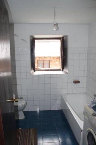 8 bedroom Finca/Country House for sale in Cabezón de la Sal - € 239,000 (Ref: 8097690)