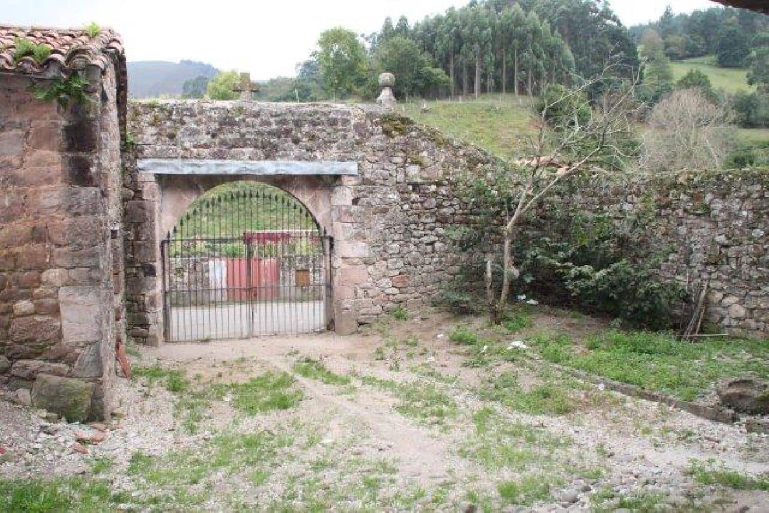 8 soveværelse Finca/Landehus til salg i Cabezon de la Sal - € 239.000 (Ref: 8097690)