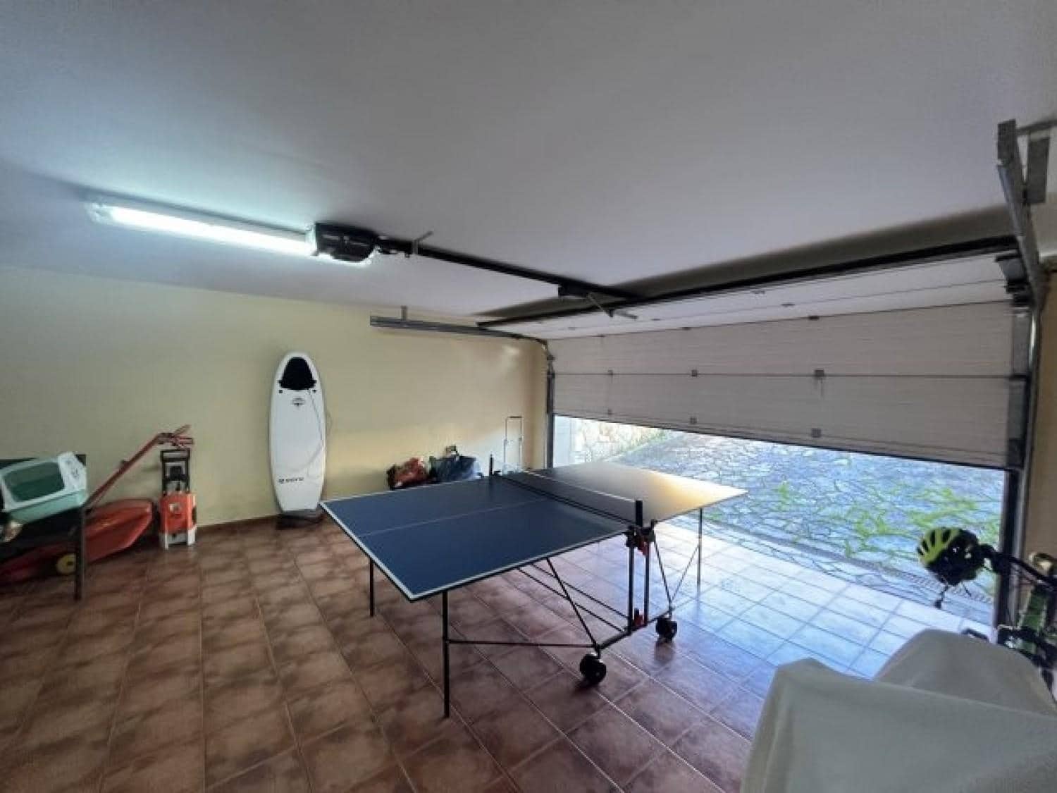 6 bedroom Villa for sale in Hinojedo - € 550,000 (Ref: 8304583)