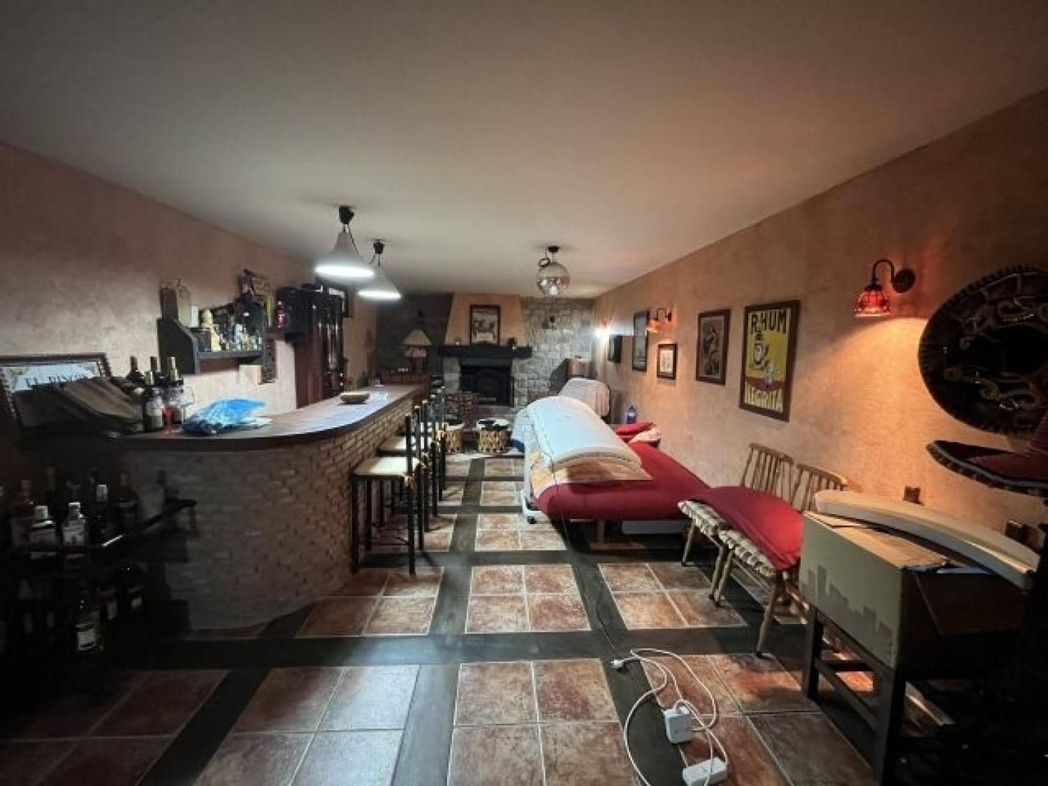 6 bedroom Villa for sale in Hinojedo - € 550,000 (Ref: 8304583)