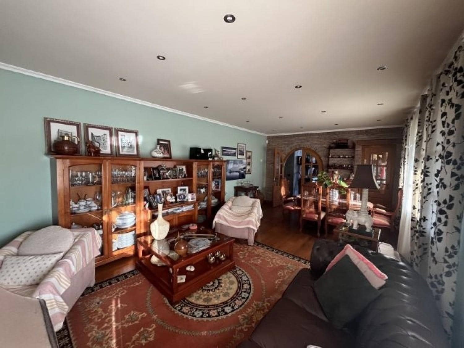 6 bedroom Villa for sale in Hinojedo - € 550,000 (Ref: 8304583)