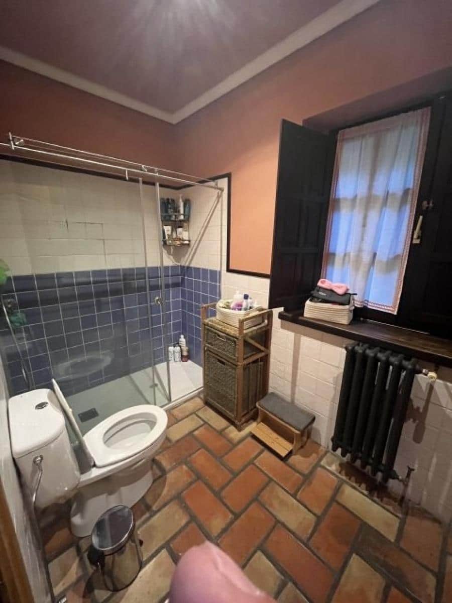 6 bedroom Villa for sale in Hinojedo - € 550,000 (Ref: 8304583)