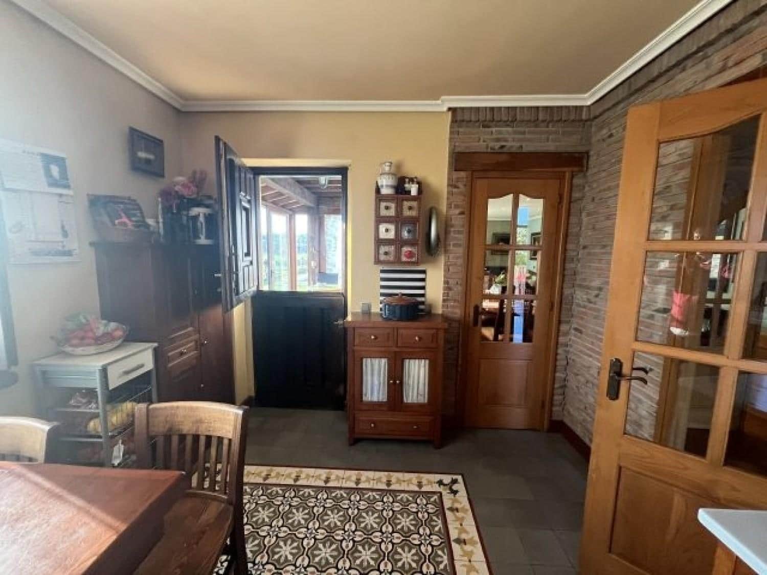 6 bedroom Villa for sale in Hinojedo - € 550,000 (Ref: 8304583)