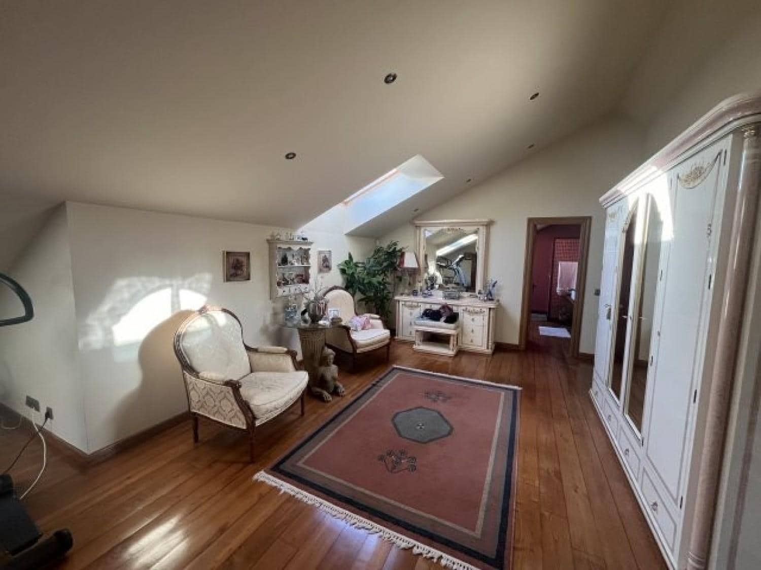 6 bedroom Villa for sale in Hinojedo - € 550,000 (Ref: 8304583)