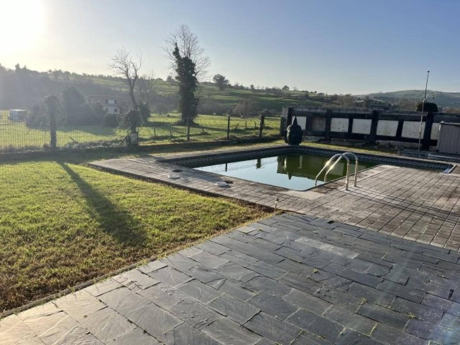 6 bedroom Villa for sale in Hinojedo - € 550,000 (Ref: 8304583)