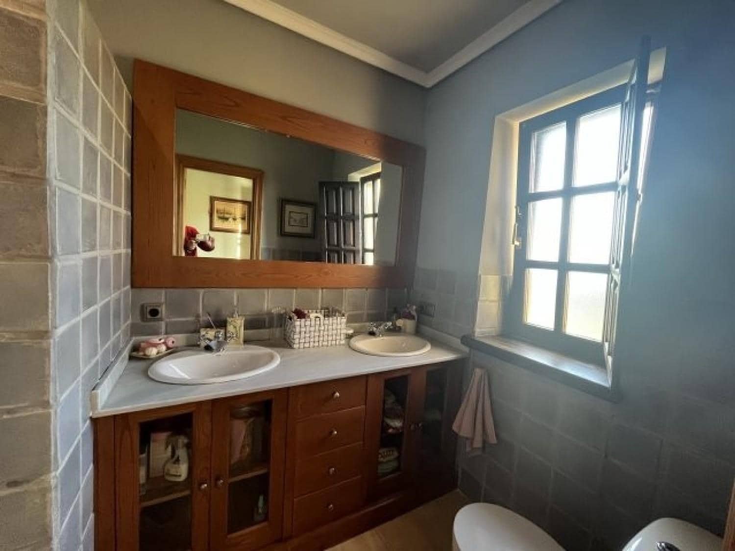 6 bedroom Villa for sale in Hinojedo - € 550,000 (Ref: 8304583)