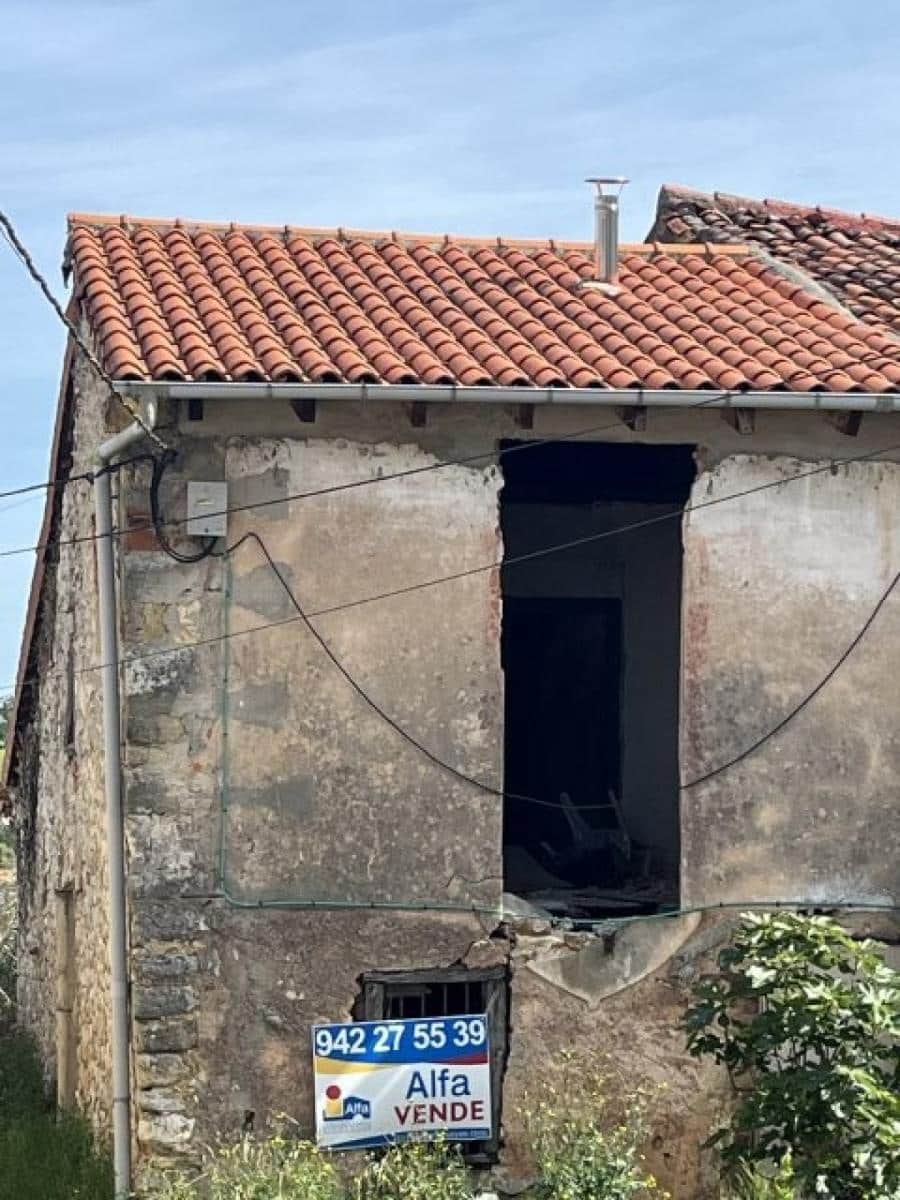 4 slaapkamer Huis te koop in Villaescusa - € 66.000 (Ref: 8304593)