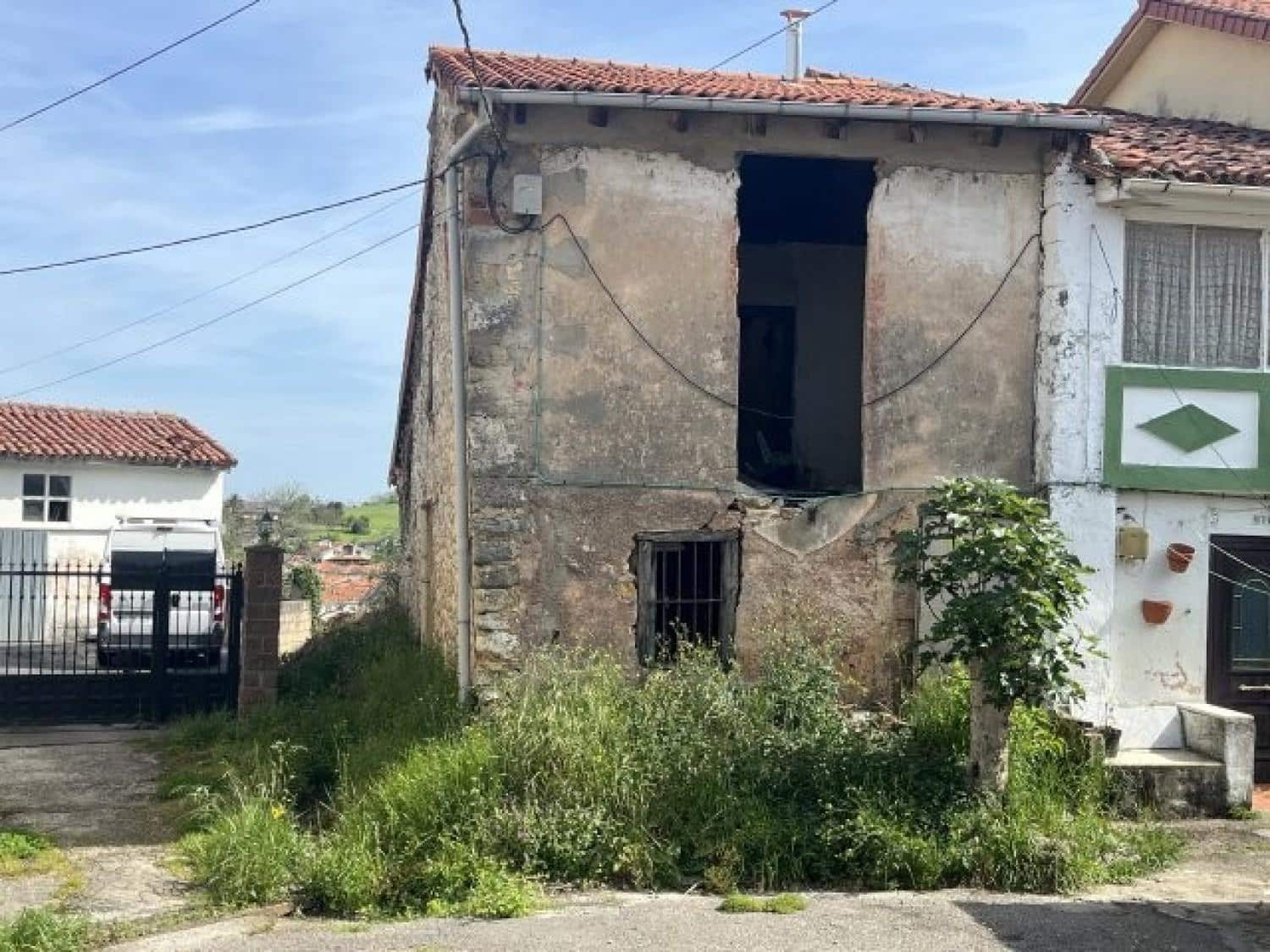 4 slaapkamer Huis te koop in Villaescusa - € 66.000 (Ref: 8304593)