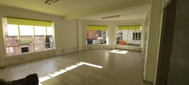 Kommersiell til salgs i Torrelavega - € 65 000 (Ref: 8324862)