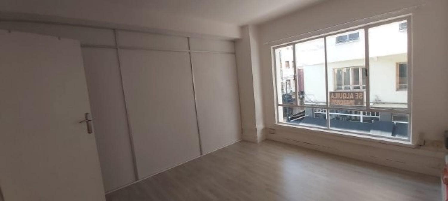 Erhverv til salg i Torrelavega - € 65.000 (Ref: 8324862)