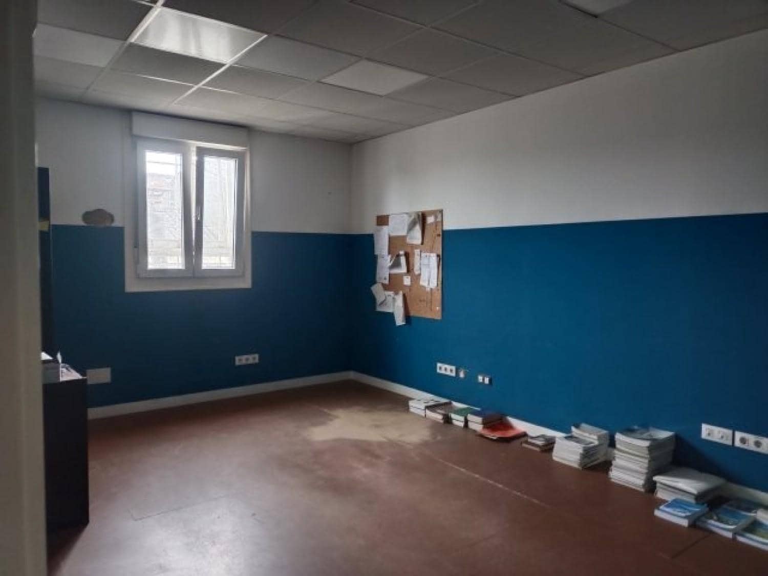 Erhverv til salg i Santander - € 270.000 (Ref: 8413377)