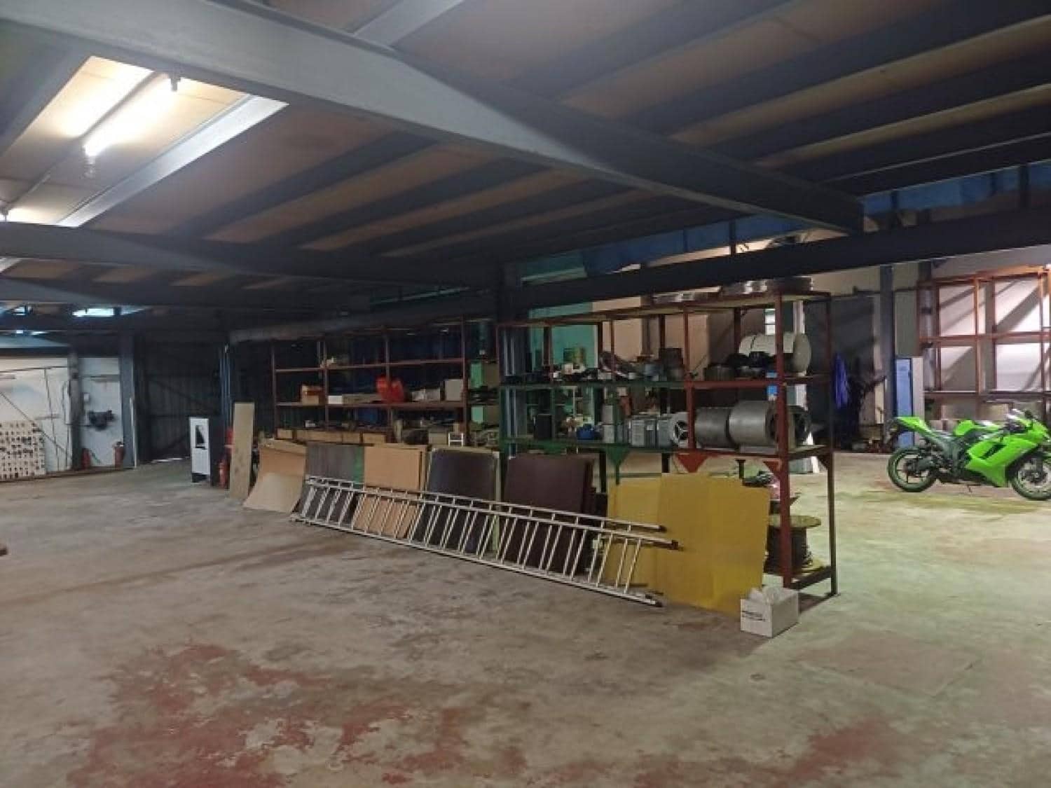 Erhverv til salg i Santander - € 270.000 (Ref: 8413377)