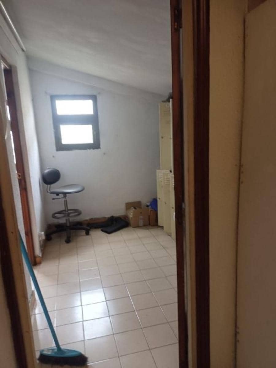 Kommersiell till salu i Santander - 150 000 € (Ref: 8413378)