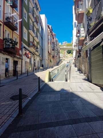 Comercial para venda em Santander - 165 000 € (Ref: 8599848)