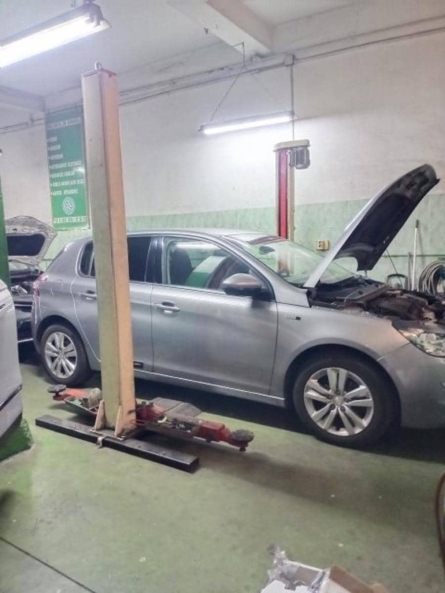 Kommersiell til salgs i Santander - € 250 000 (Ref: 8672136)