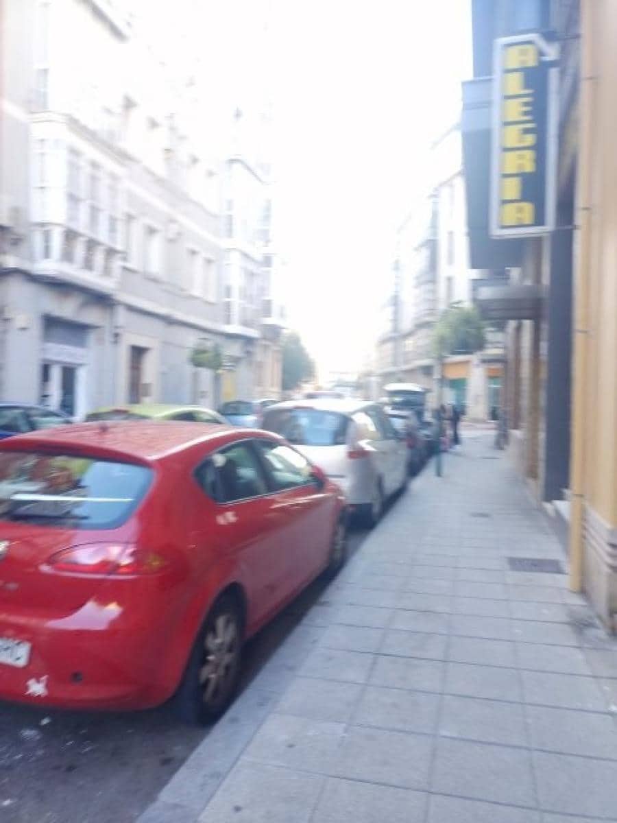 Kommersiell til salgs i Santander - € 250 000 (Ref: 8672136)