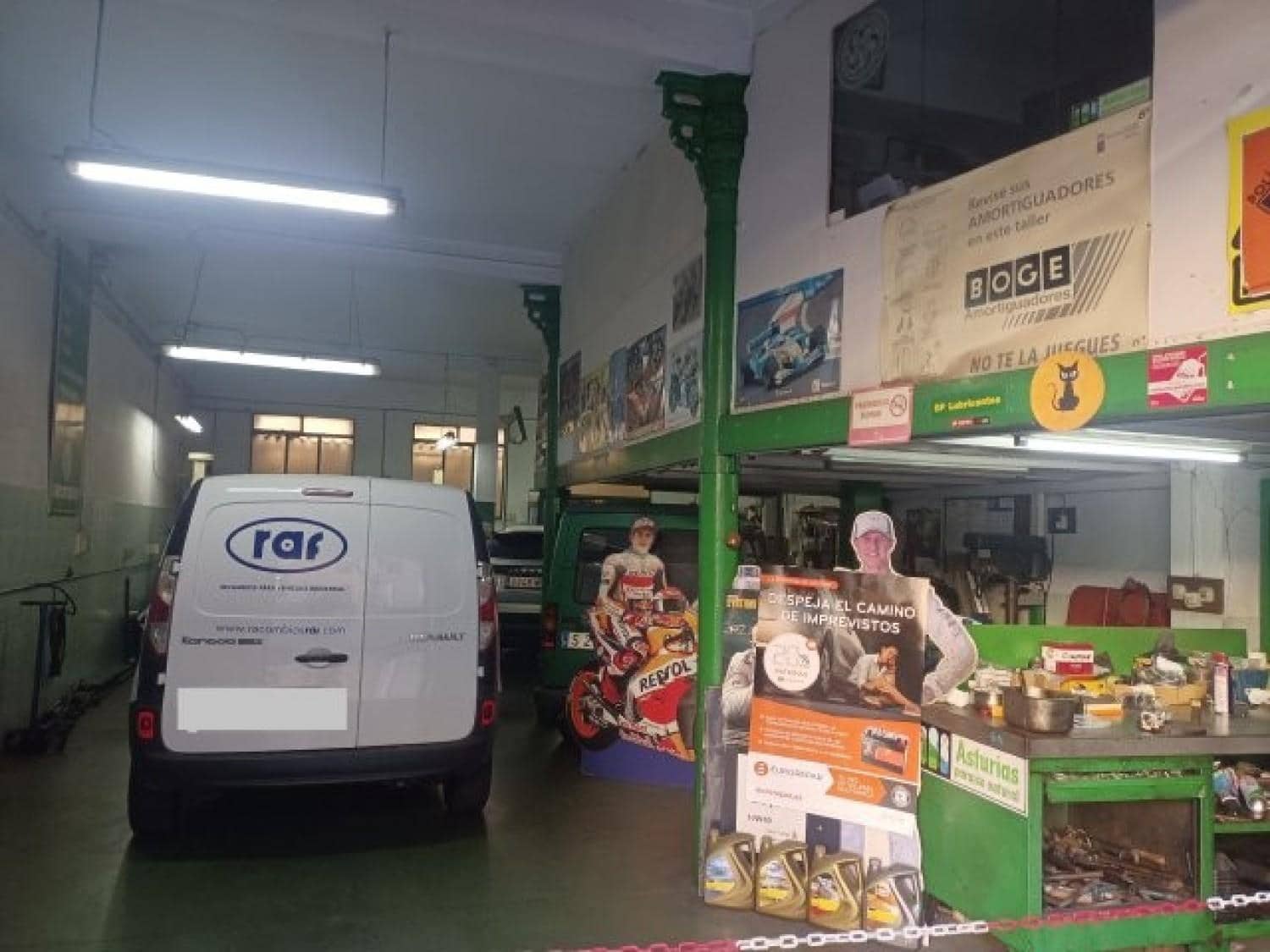 Kommersiell til salgs i Santander - € 250 000 (Ref: 8672136)