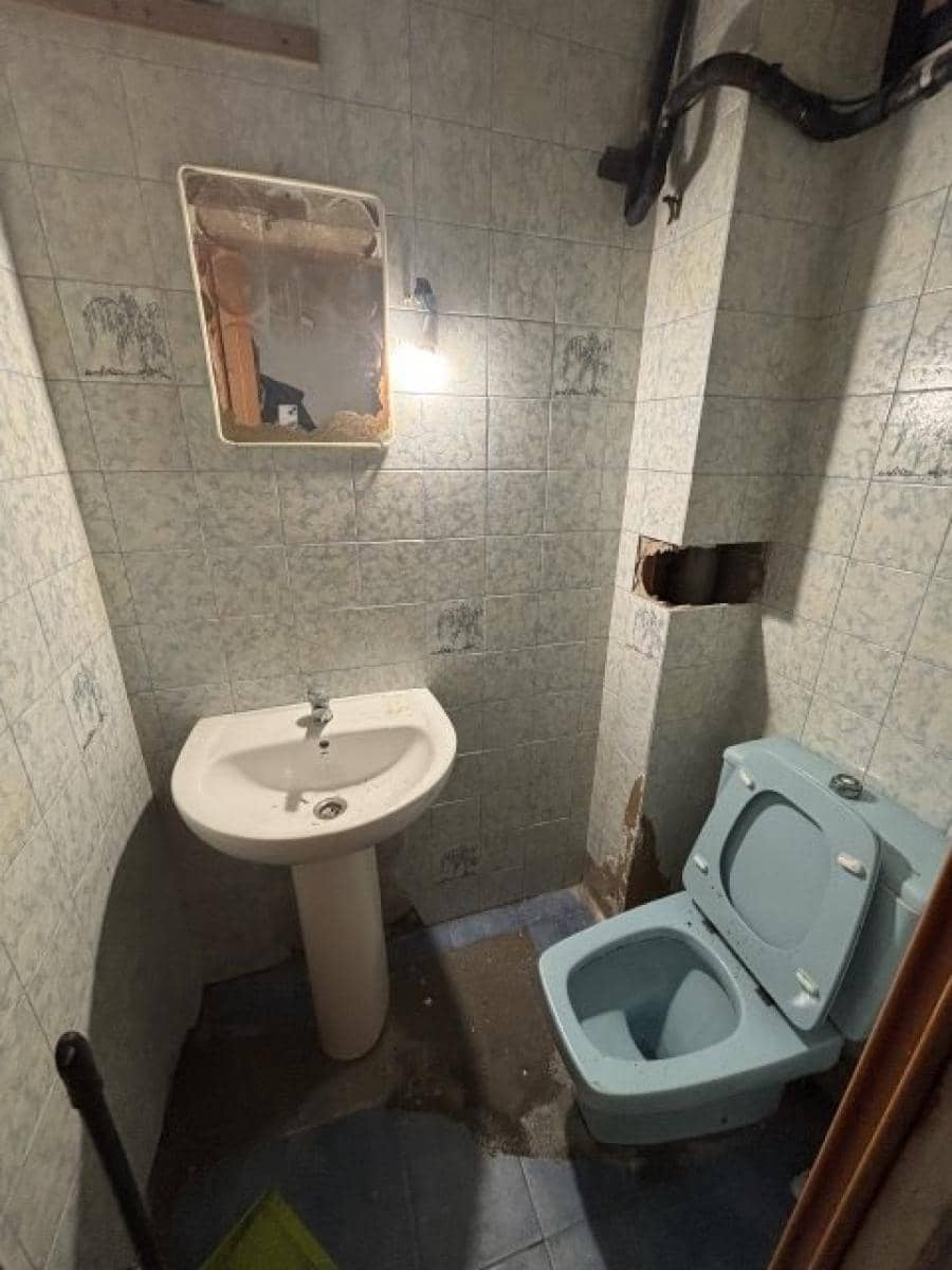 Erhverv til salg i Santander - € 80.000 (Ref: 8679879)