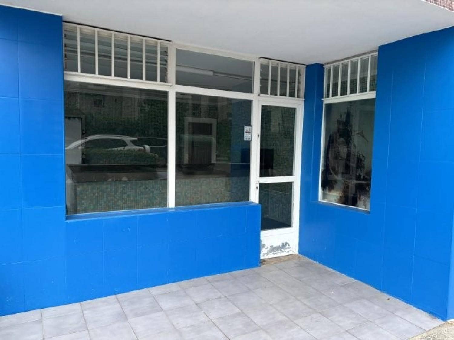 Erhverv til leje i Santander - € 650 (Ref: 8679880)