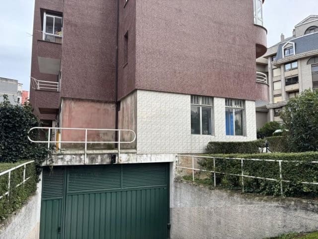 Erhverv til leje i Santander - € 650 (Ref: 8679880)